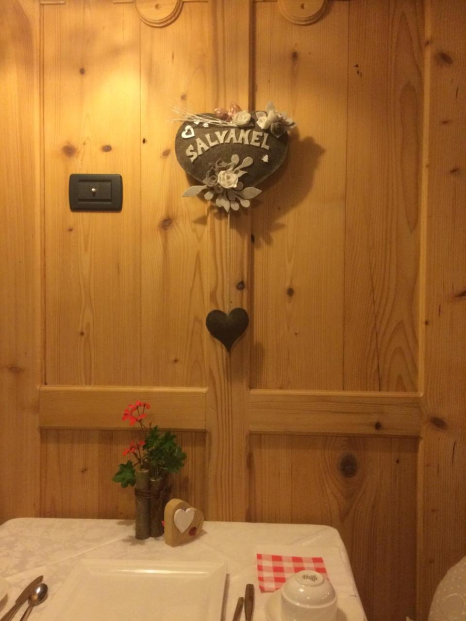 Hotel Salvanel Cavalese Buitenkant foto