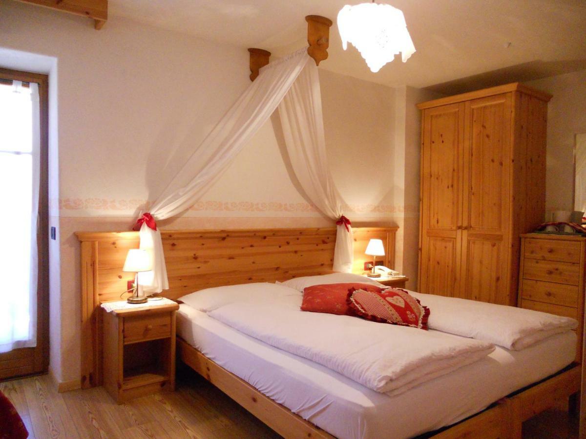 Hotel Salvanel Cavalese Buitenkant foto