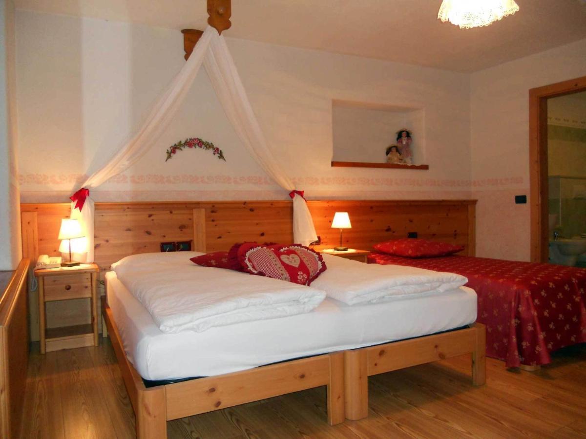 Hotel Salvanel Cavalese Buitenkant foto